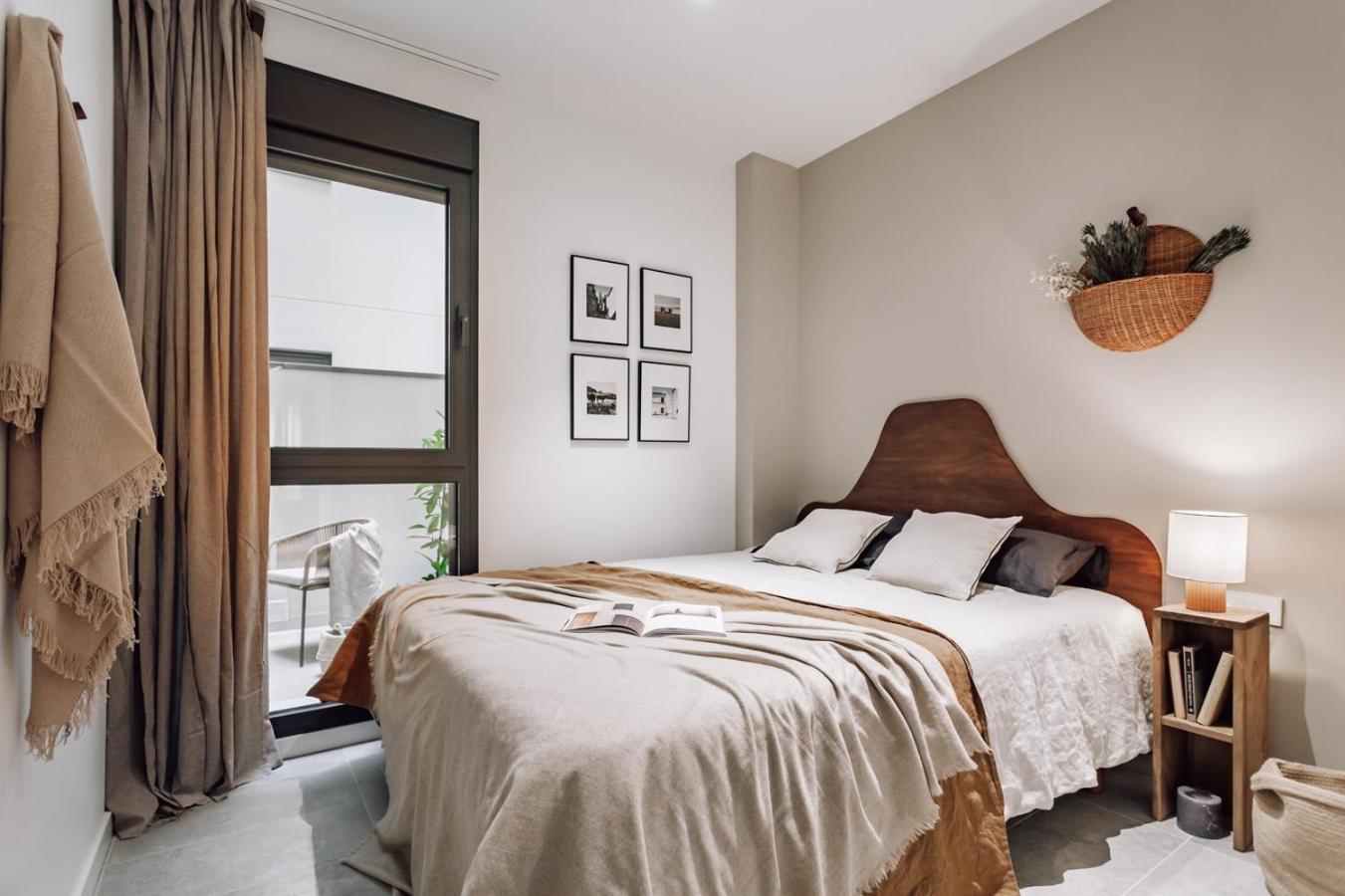 Apartment Encina - 2 Bedrooms In Eixample Esquerra *