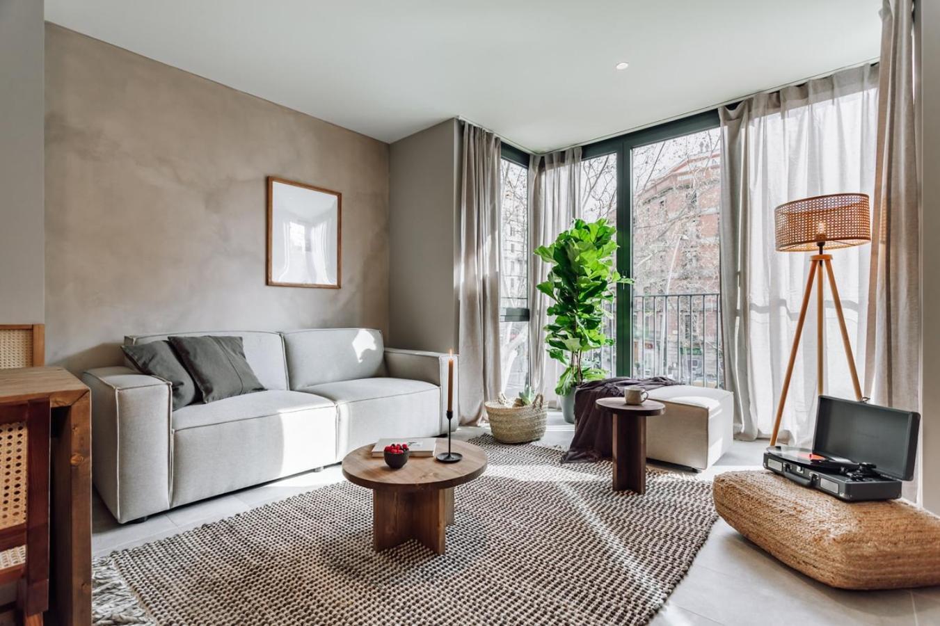 Appartement Encina - 2 Bedrooms In Eixample Esquerra *